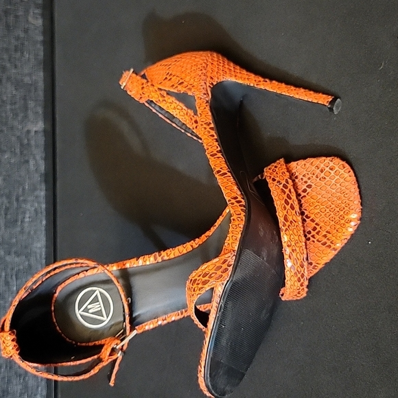 Missguided| Orange Faux Snakeskin Ankle Strap Heeled Sandals Size 10 - Picture 4 of 5